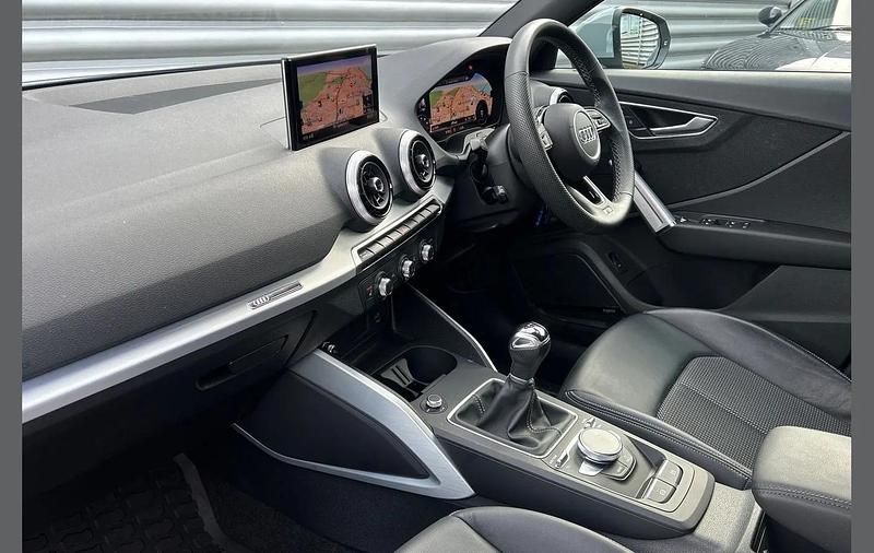 Used Audi Q2 S-Line 147 HP (108 kW) 2023 Grey SUV