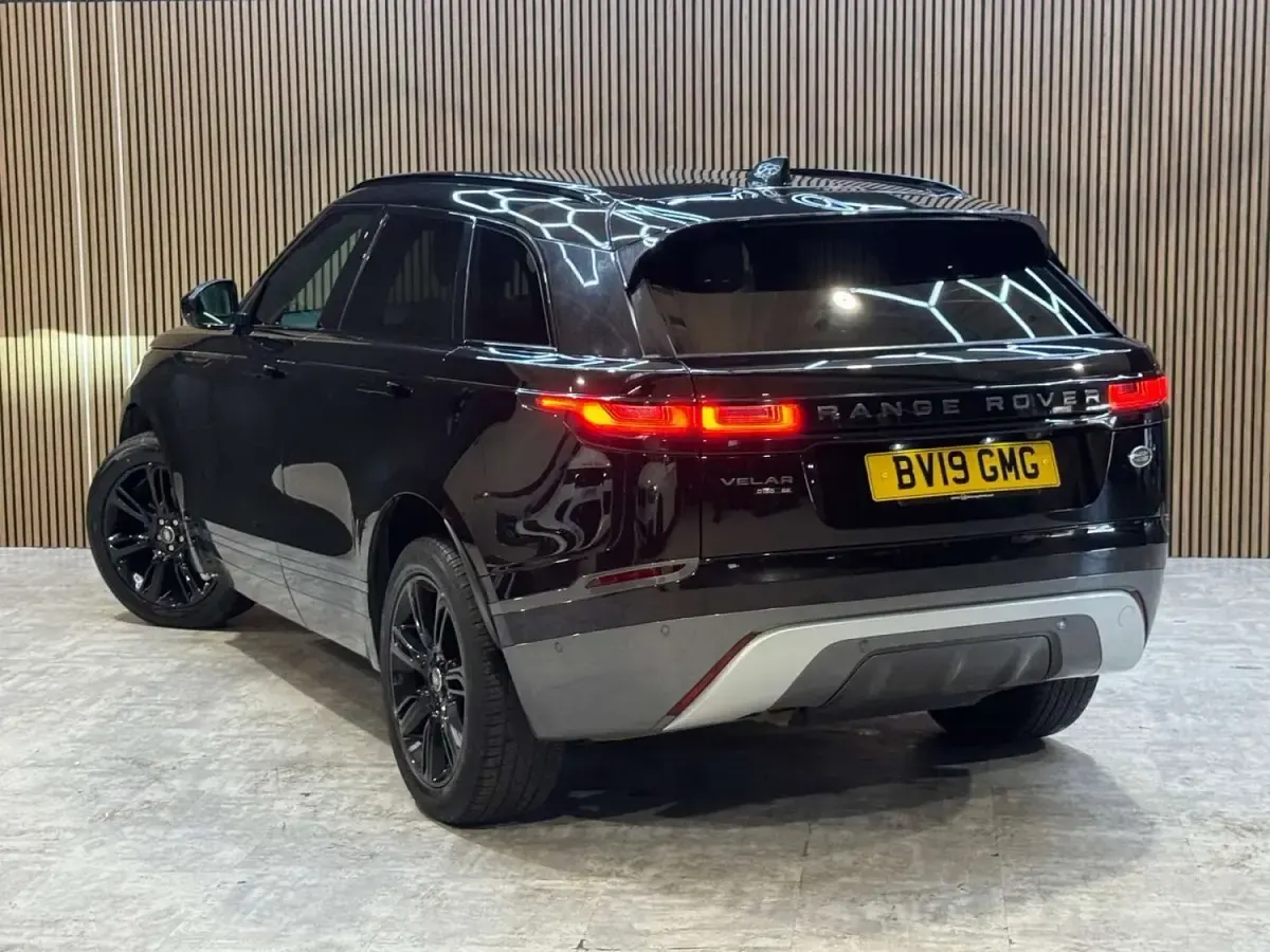 Used Land Rover Range Rover Velar SE Dynamic 2019 Black SUV