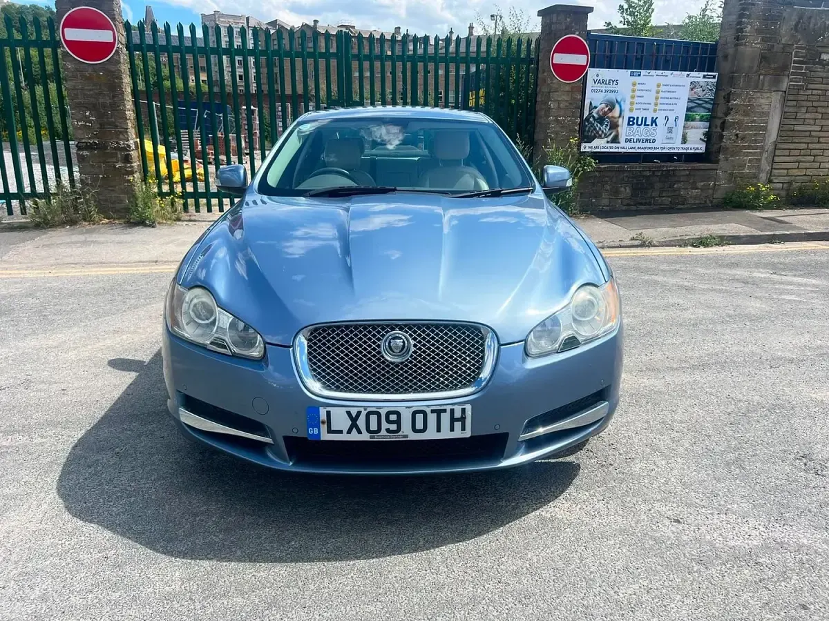 Used Jaguar XF Premium Luxury 207 HP (152 kW) 2009 Blue Sedan