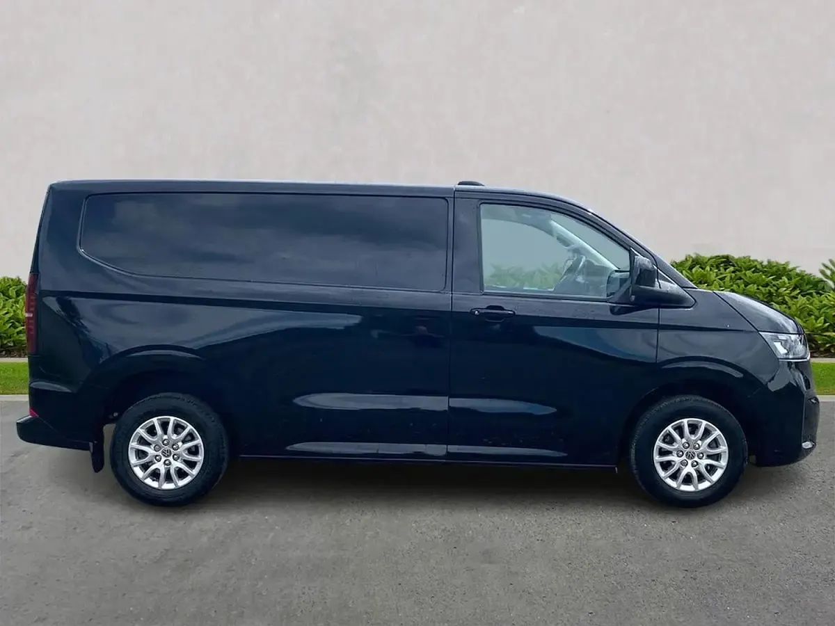 Used VW T7 Pro 170 HP (125 kW) 2025 Black Van