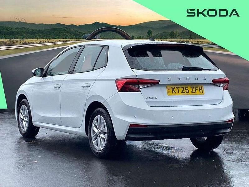 Used Skoda Fabia SE 94 HP (69 kW) 2025 White Hatchback