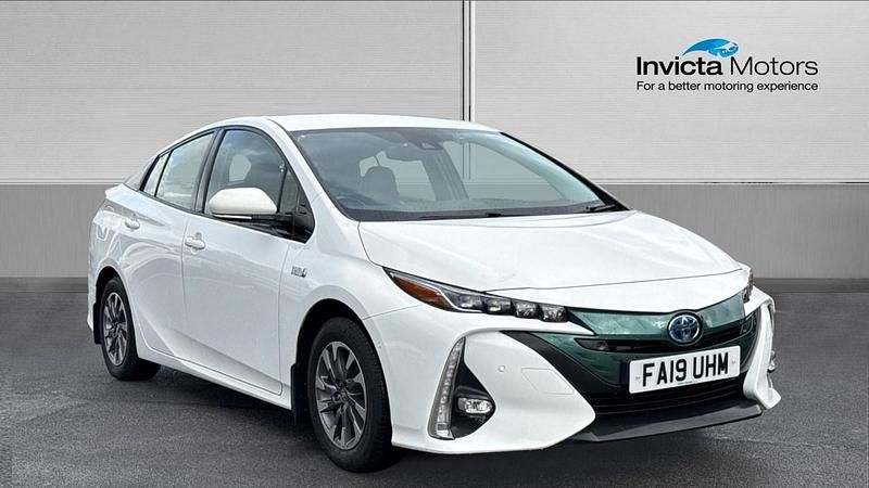 White Used 2019 Toyota Prius Hatchback | £15,000 (Fair price) - Image 1/4