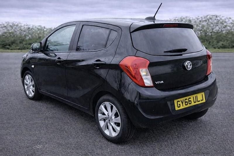 Second-hand Vauxhall Viva 75 CP (55 kW) 2017 Negru Hatchback