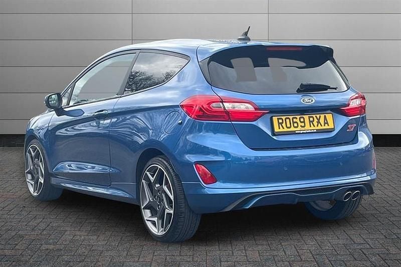 Used Ford Fiesta ST 200 HP (147 kW) 2019 Performance blue Hatchback