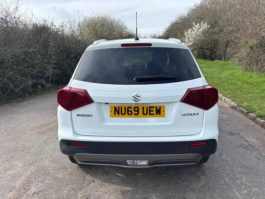 Used Suzuki Vitara SZ-T 2020 White SUV