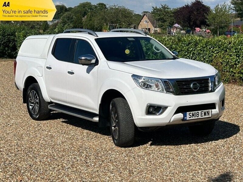 White Used 2018 Nissan Navara Tekna Pickup | £10,750 (Super price) - Image 1/4