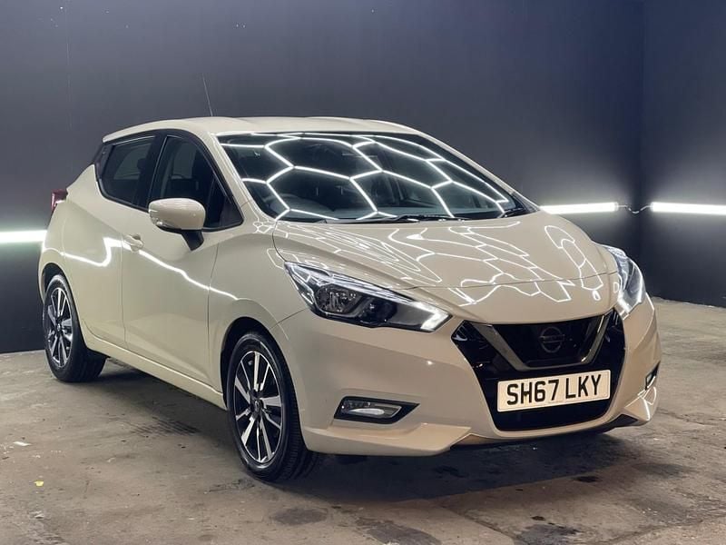 Used Nissan Micra Acenta 71 HP (52 kW) 2017 White Hatchback