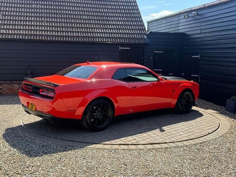 Used Dodge Challenger 807 HP (593 kW) 2023 Orange Coupe