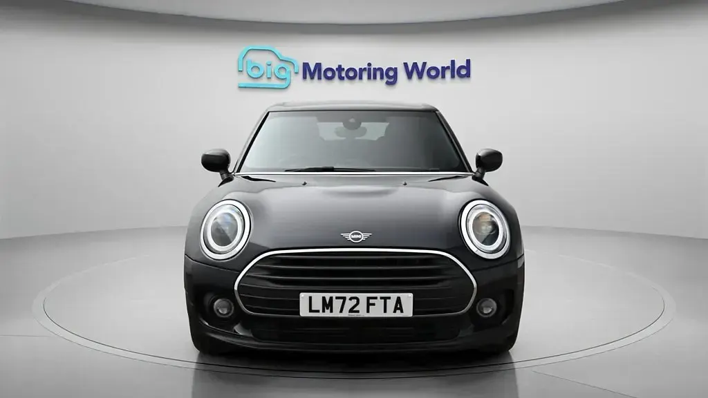 Used Mini Cooper Clubman Exclusive 136 HP (100 kW) 2022 Black Estate