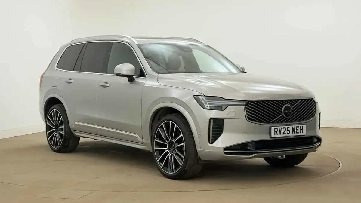 Used Volvo XC90 Ultra 247 HP (181 kW) 2025 Silver SUV