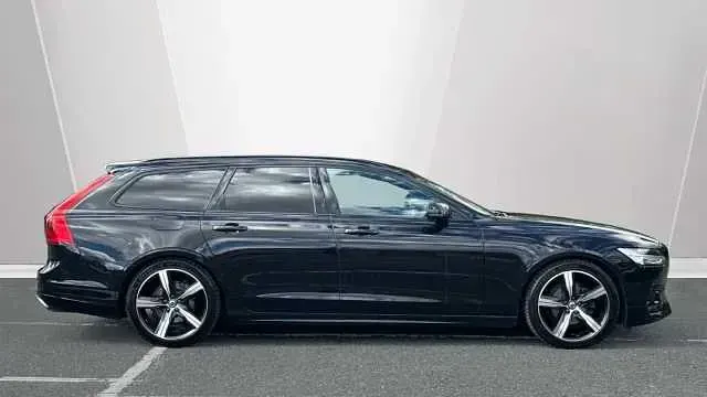Used Volvo V90 R-Design 188 HP (138 kW) 2020 Black Estate