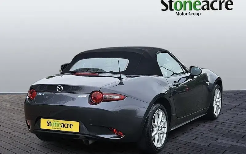Used Mazda MX5 131 HP (96 kW) 2018 Grey Cabriolet
