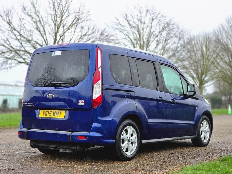 Used Ford Tourneo Connect Titanium 150 HP (110 kW) 2015 Blue MPV