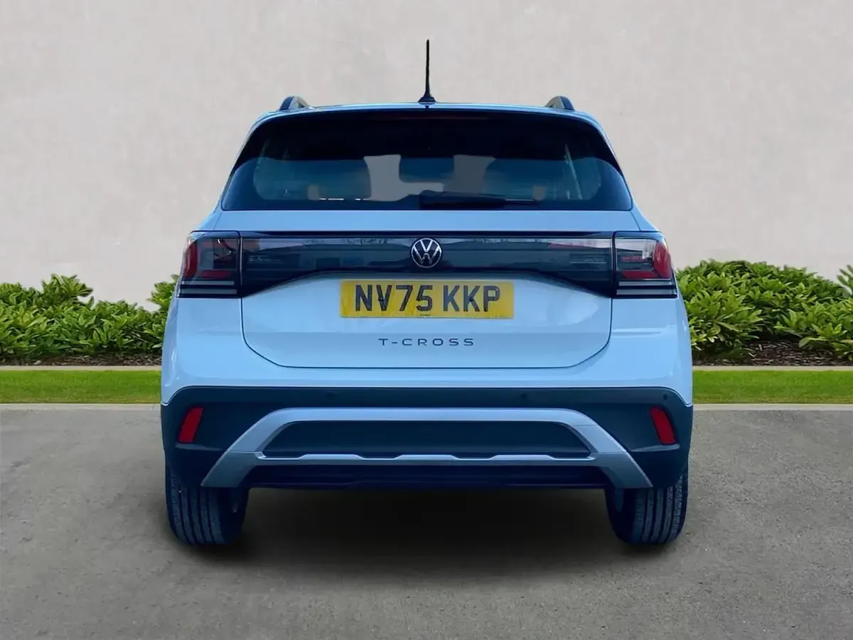 Second-hand VW T-Cross Life 95 CP (69 kW) 2025 Alb SUV