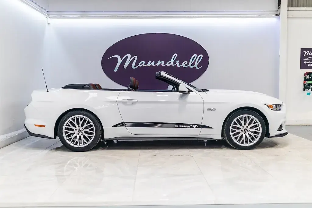 Used Ford Mustang GT 2017 White Cabriolet