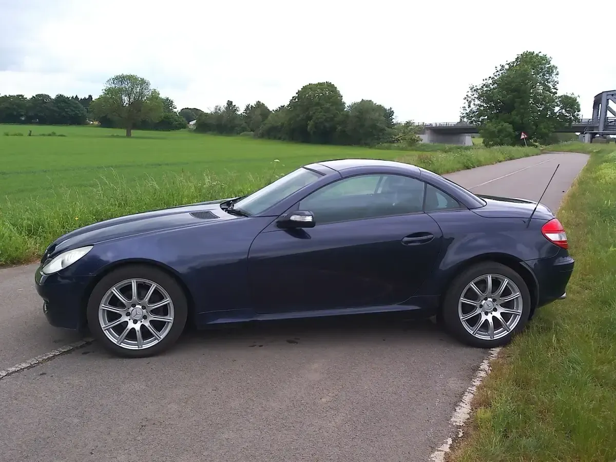 Used Mercedes SLK200 163 HP (119 kW) 2005 Blue Cabriolet