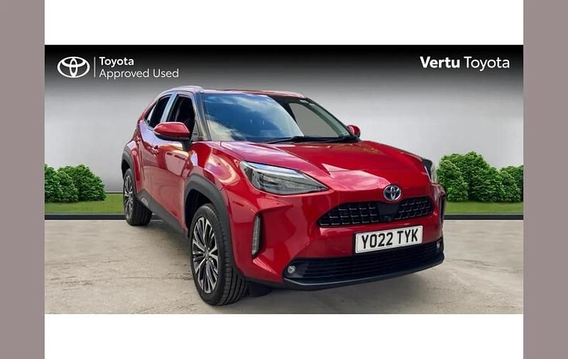 Red Used 2022 Toyota Yaris Cross SUV | £21,895 (A bit pricey) - Image 1/4