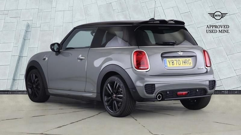 Used Mini Cooper Hatch 134 HP (98 kW) 2020 Moonwalk grey Hatchback
