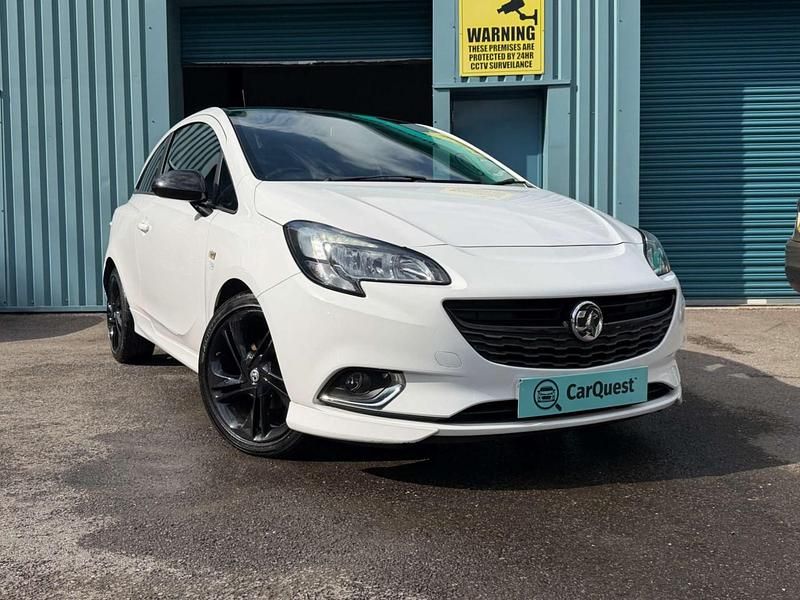 Used Vauxhall Corsa Edition 70 HP (51 kW) 2015 White Hatchback