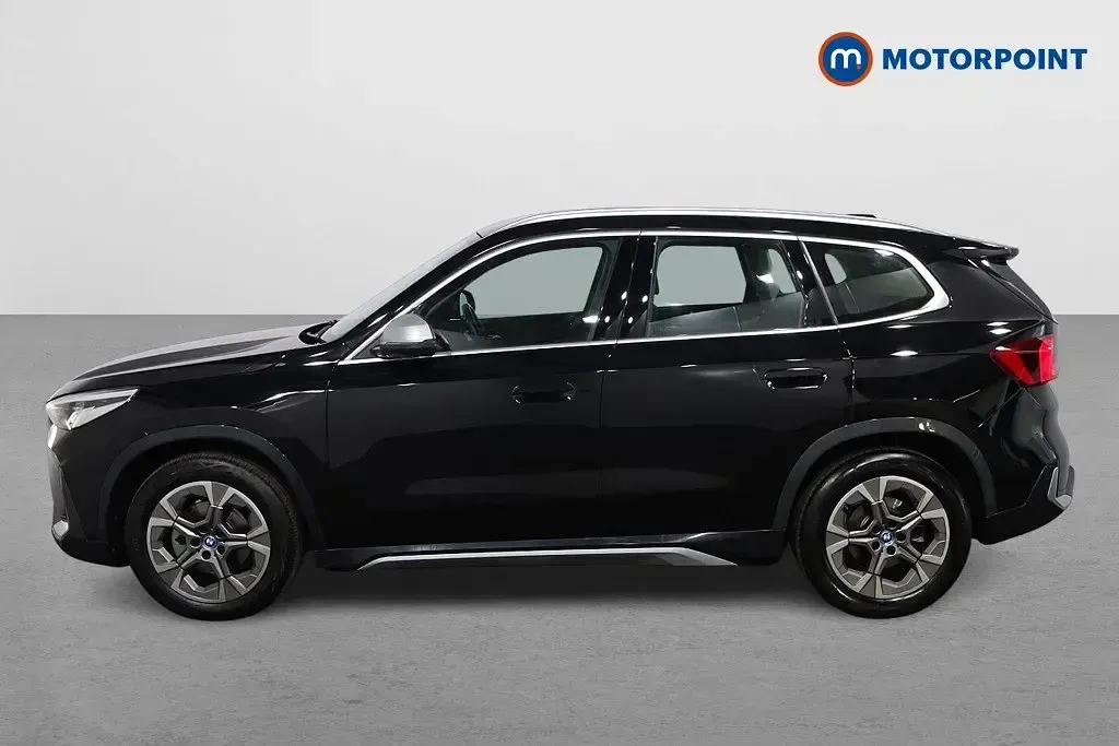 Begagnad BMW iX1 xLine 150 kW (204 HK) 2024 Svart SUV