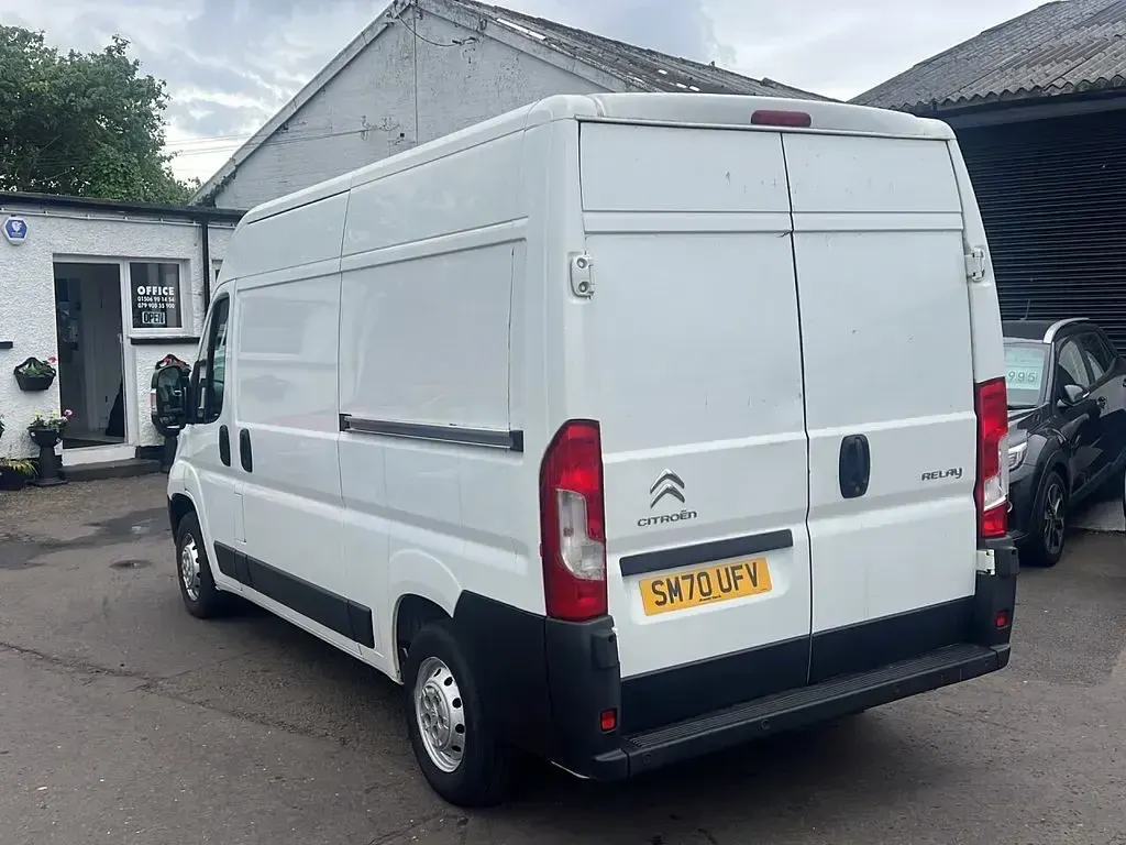 Used Citroën Relay 140 HP (102 kW) 2021 White Van