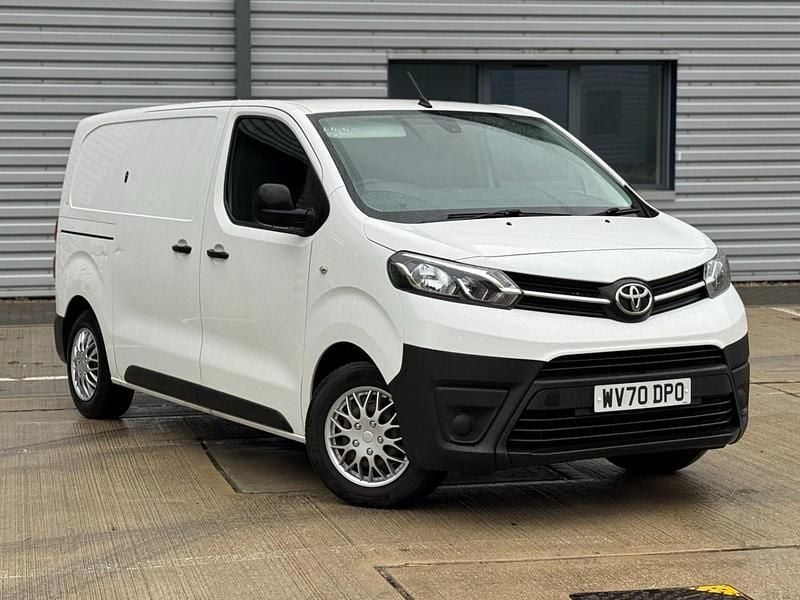 White Used 2020 Toyota Proace Van | £7,440 (Fair price) - Image 1/4