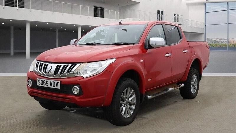 Red Used 2015 Mitsubishi L200 Pickup | £9,899 (Super price) - Image 1/2