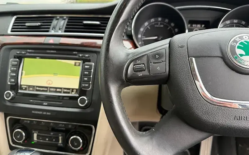 Used Skoda Superb Elegance 140 HP (102 kW) 2012 Beige Hatchback