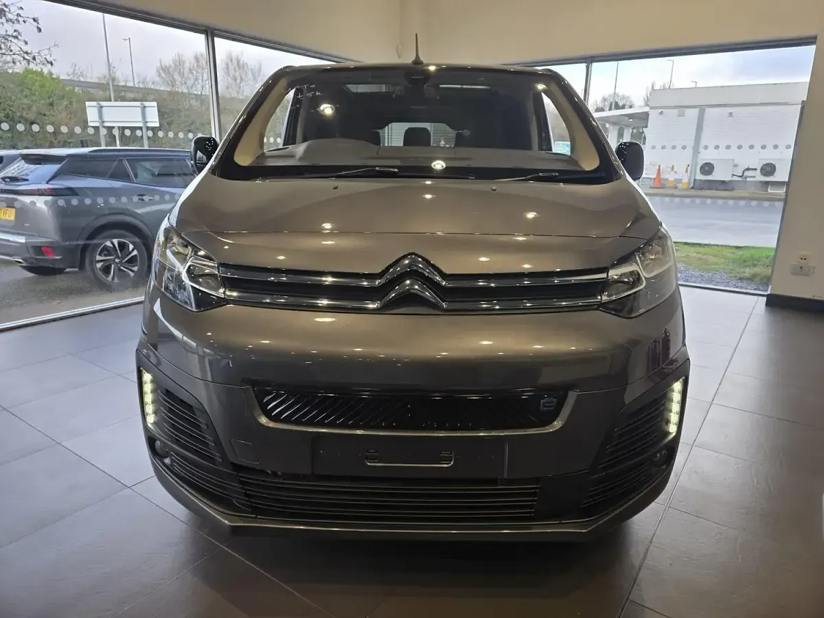 New Citroën Spacetourer Business Class 136 HP (100 kW) 2026 Grey MPV