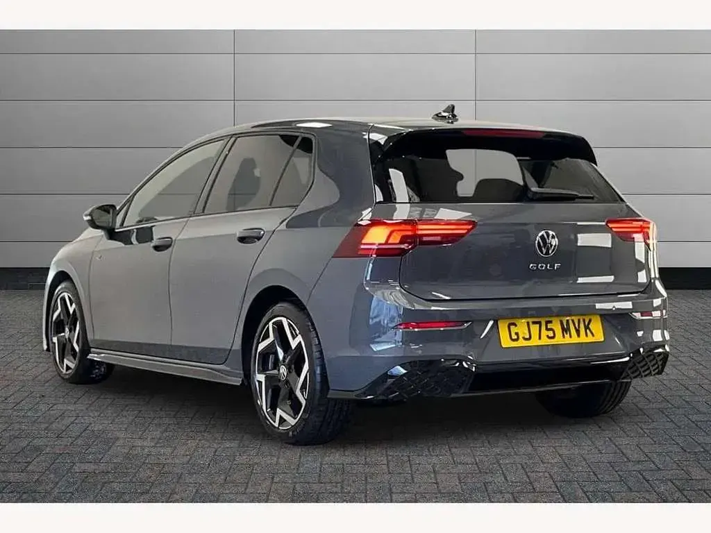 Used VW Golf VIII R-line 148 HP (108 kW) 2025 Dolphin grey Hatchback