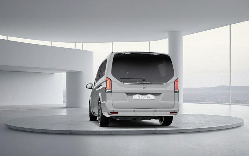 New Mercedes V300 Premium 237 HP (174 kW) 2025 MPV