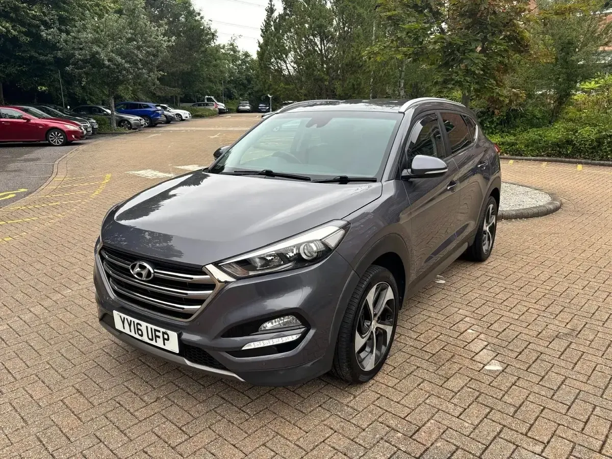 Used Hyundai Tucson Premium 136 HP (100 kW) 2016 Grey SUV