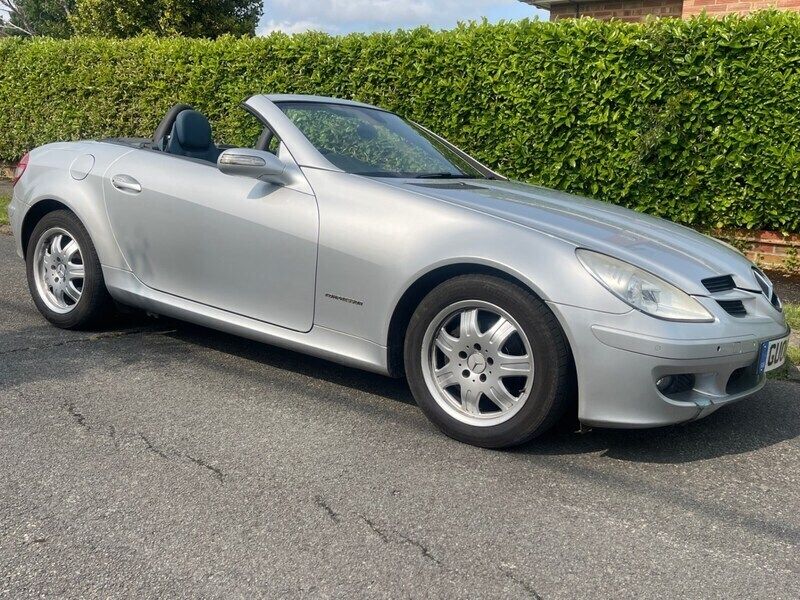 Silver Used 2006 Mercedes SLK200 Cabriolet | £3,250 (Good price) - Image 1/4