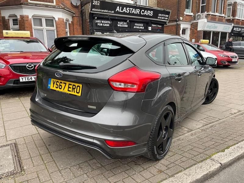 Used Ford Focus ST-Line 2017 Grey Hatchback