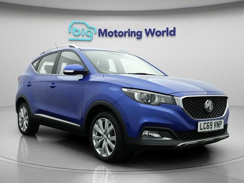 Blue Used 2019 MG ZS Excite Sedan | £10,500 (Fair price) - Image 1/4