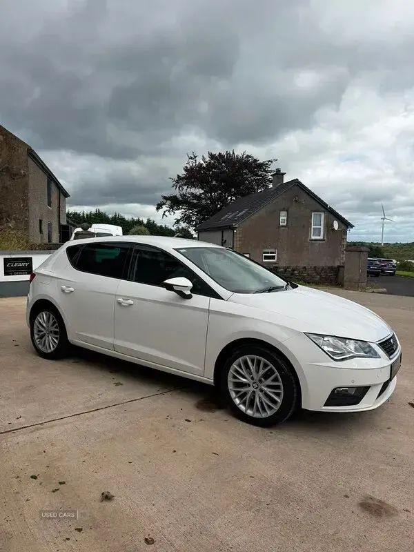 Used Seat Leon Black Edition 150 HP (110 kW) 2020 Grey Hatchback