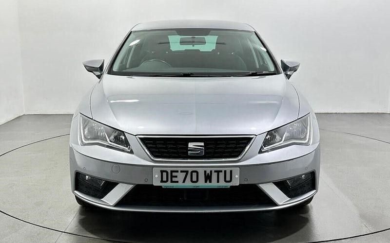 Used Seat Leon SE Dynamic 116 HP (85 kW) 2020 Silver Hatchback