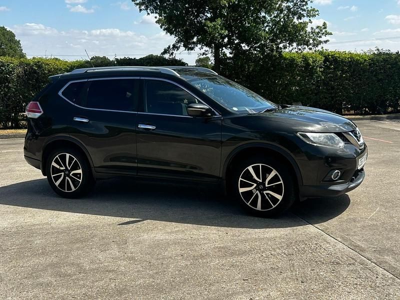 Green Used 2017 Nissan X-Trail N-Vision SUV | £7,995 (Fair price) - Image 1/4