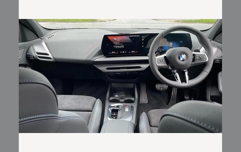 Ny BMW 120 M Sport 170 HK (125 kW) 2026 Grå Halvkombi