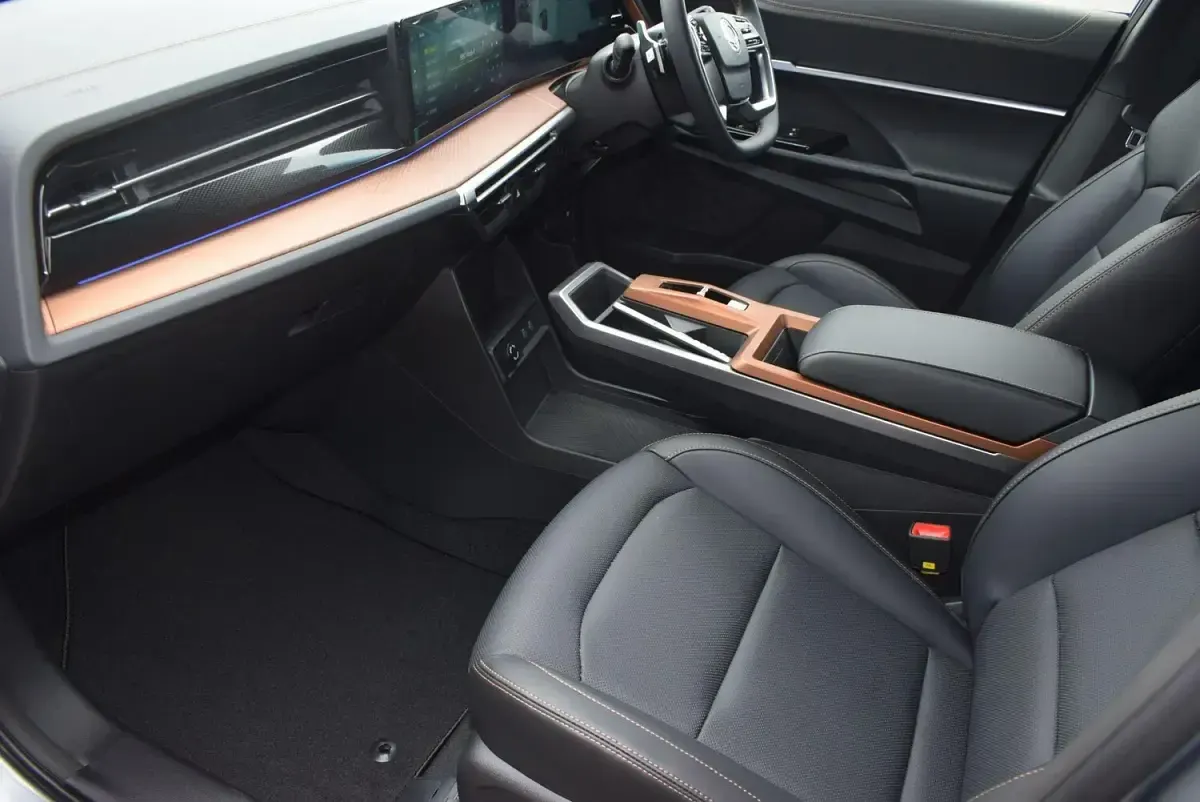 Used KGM Torres 163 HP (119 kW) 2025 Grey SUV