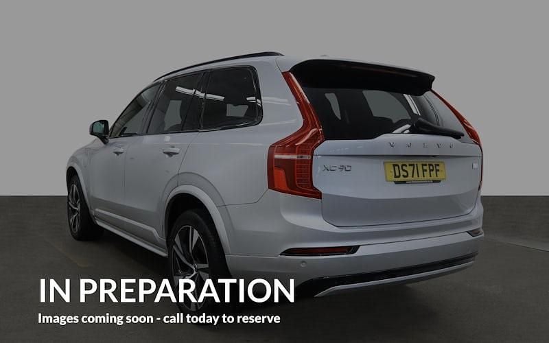 Usado Volvo XC90 R-Design 455 HP (334 kW) 2021 Prateado SUV