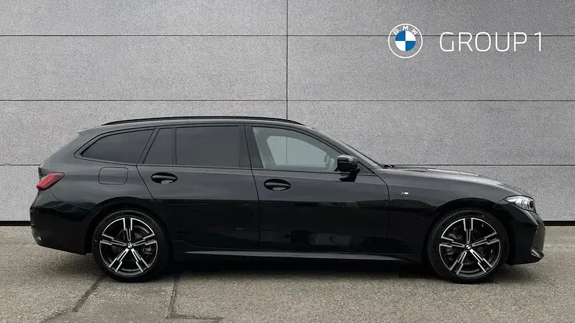 Used BMW 320 M Sport 184 HP (135 kW) 2026 Black sapphire metallic paint Estate