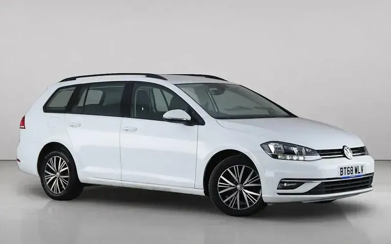 Used VW Golf VII SE 116 HP (85 kW) 2018 Estate