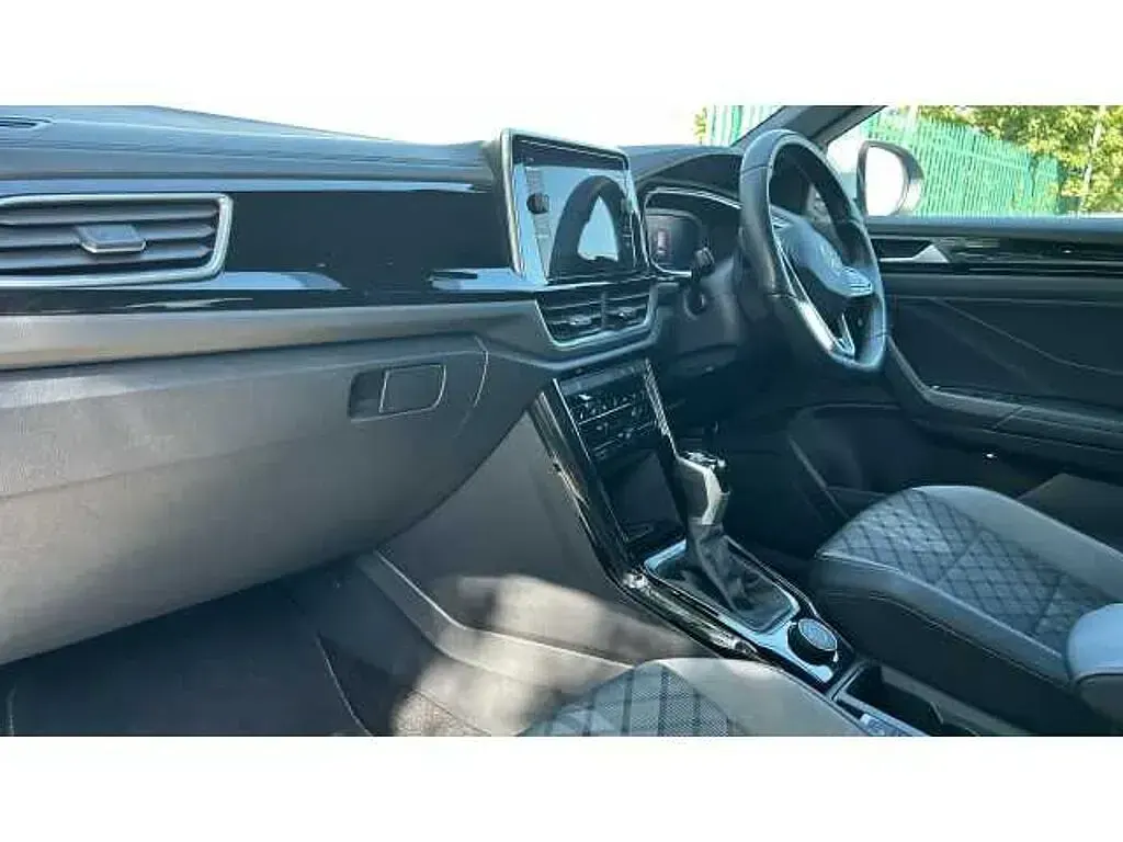 Used VW T-Roc R-line 150 HP (110 kW) 2023 White SUV