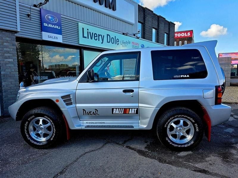 Used Mitsubishi Pajero 2002 Silver SUV