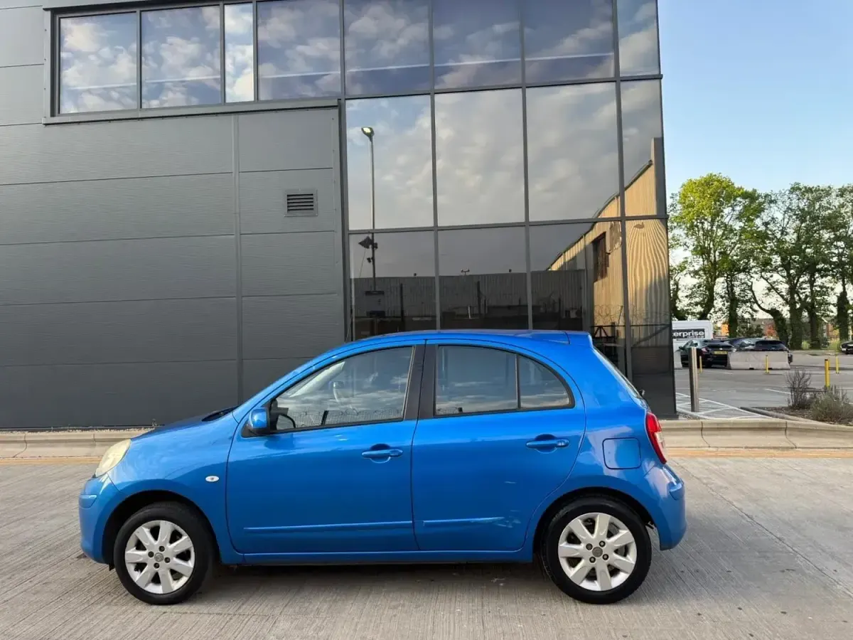 Używany Nissan Micra Acenta 80 KM (58 kW) 2011 Niebieski Hatchback