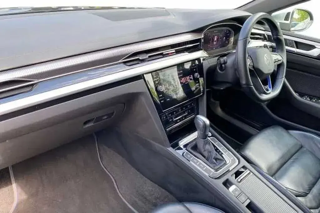 Usado VW Arteon R 320 HP (235 kW) 2023 Cinzento Citadino