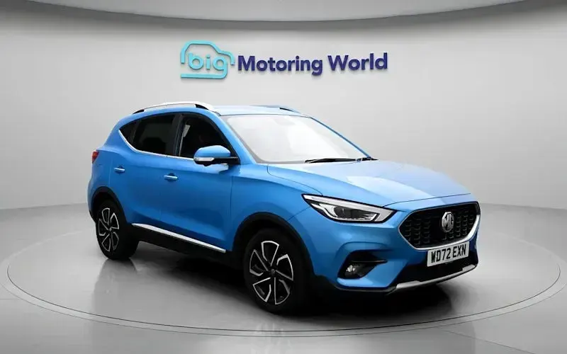 Usado MG ZS Exclusive 111 HP (81 kW) 2023 Azul SUV