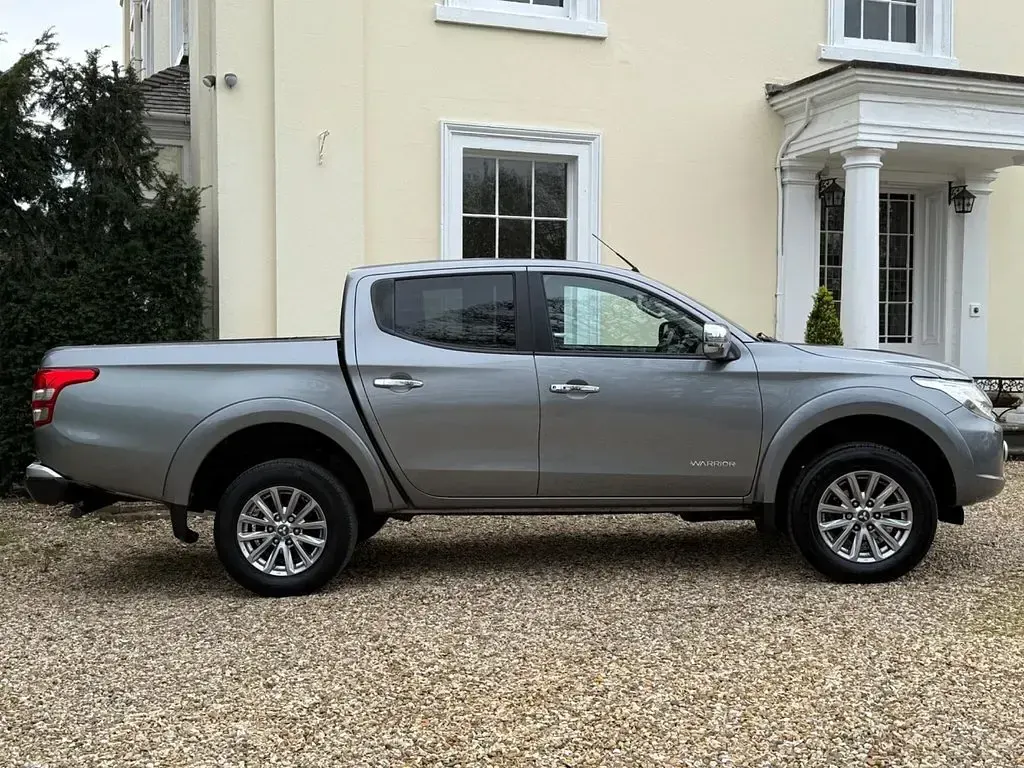 Used Mitsubishi L200 Warrior 178 HP (130 kW) 2015 Grey Pickup