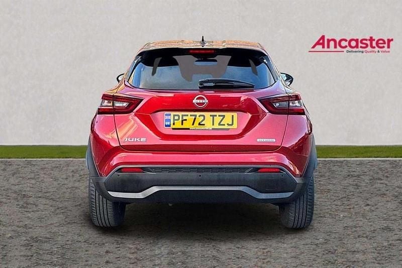 Used Nissan Juke N-Connecta 143 HP (105 kW) 2023 Red SUV
